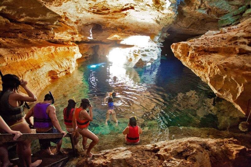 https://www.bahiatoureceptivo.com.br/services/uploads/_original/transfer-chapada-diamantina-826534.jpg